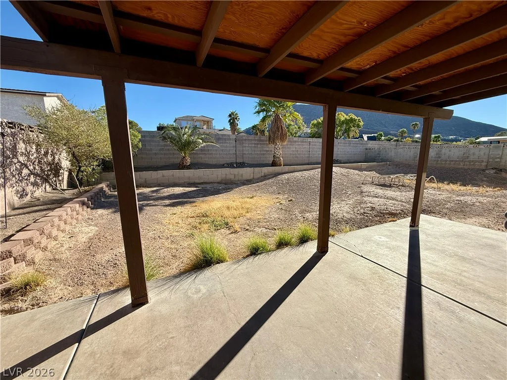 325 Chesapeake, Henderson, NV 89015