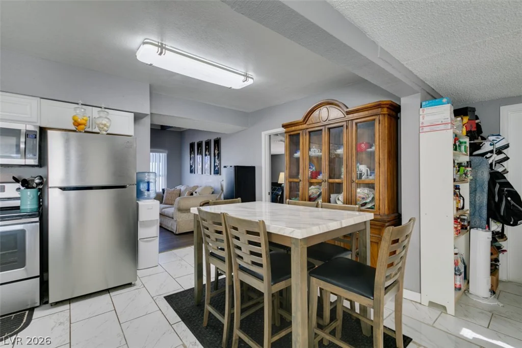 1325 Ardmore, Las Vegas, NV 89104