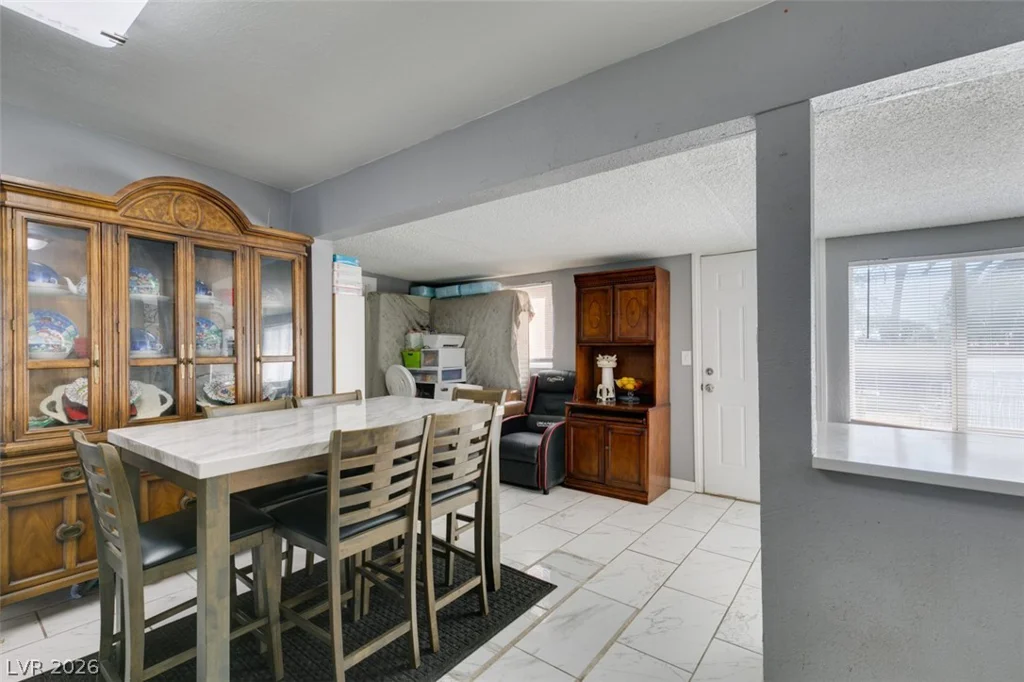 1325 Ardmore, Las Vegas, NV 89104