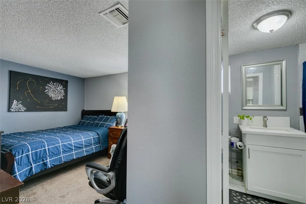 1325 Ardmore, Las Vegas, NV 89104