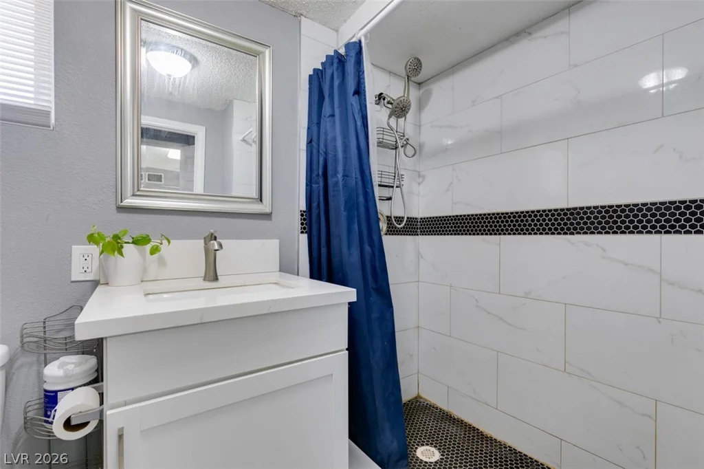 1325 Ardmore, Las Vegas, NV 89104