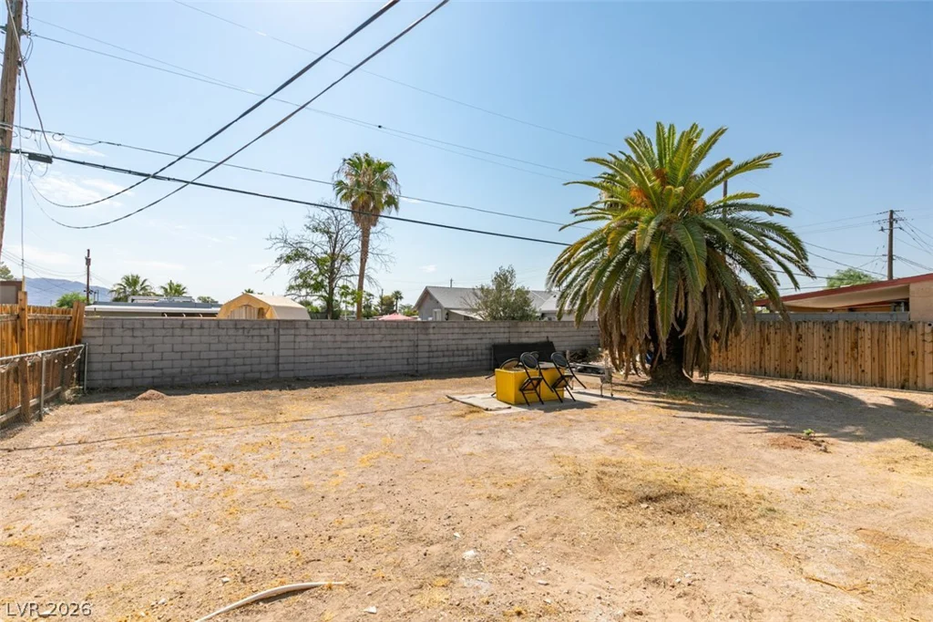 1325 Ardmore, Las Vegas, NV 89104