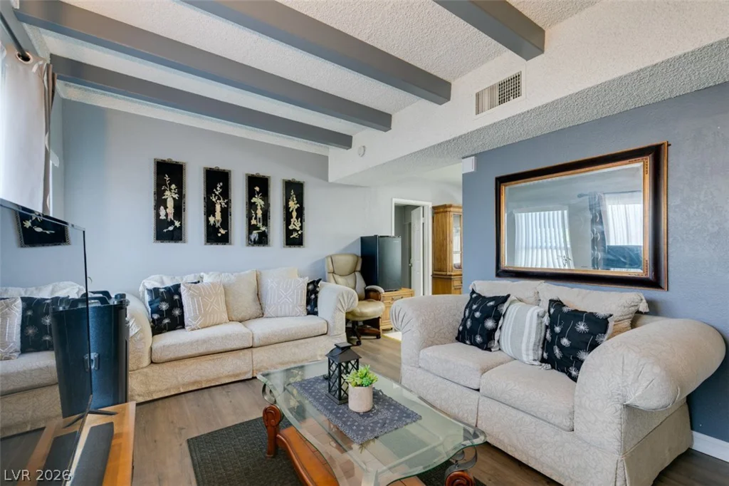 1325 Ardmore, Las Vegas, NV 89104
