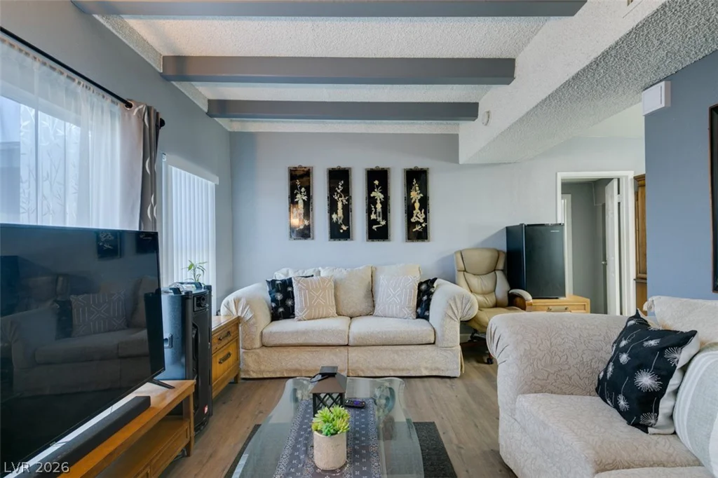 1325 Ardmore, Las Vegas, NV 89104