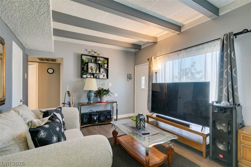 1325 Ardmore, Las Vegas, NV 89104