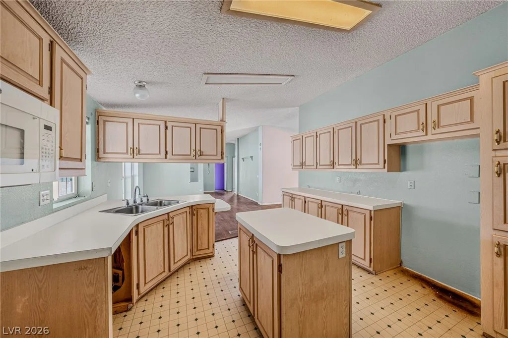 2520 Simkins, Pahrump, NV 89060