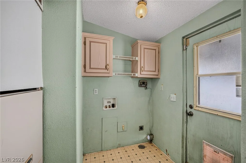 2520 Simkins, Pahrump, NV 89060