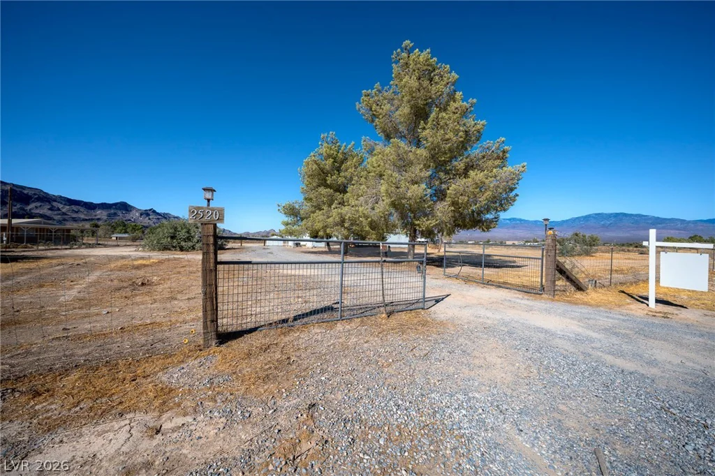 2520 Simkins, Pahrump, NV 89060