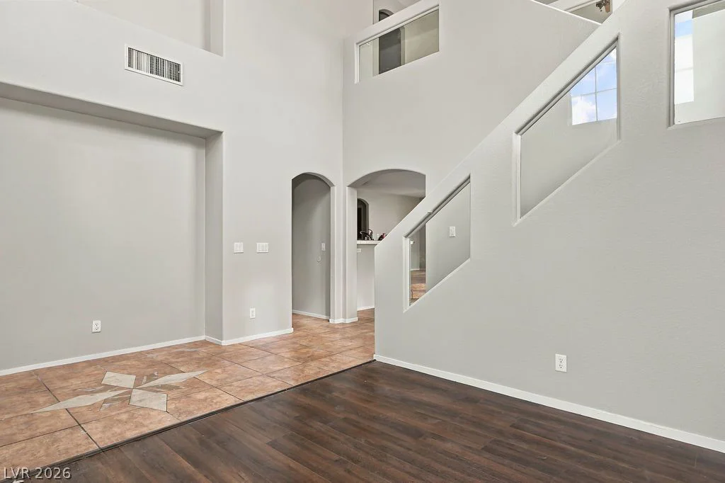 8108 Bronze Treasure, Las Vegas, NV 89143