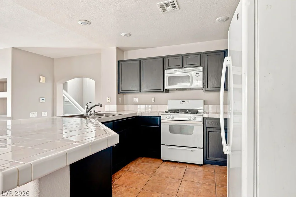 8108 Bronze Treasure, Las Vegas, NV 89143