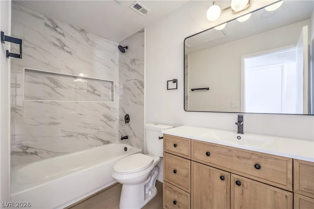 7313 Wandering, Las Vegas, NV 89131