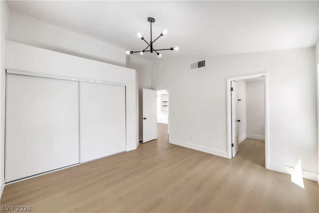 7313 Wandering, Las Vegas, NV 89131
