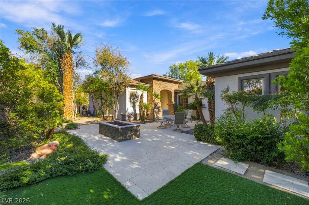 26 Fountainhead, Henderson, NV 89052