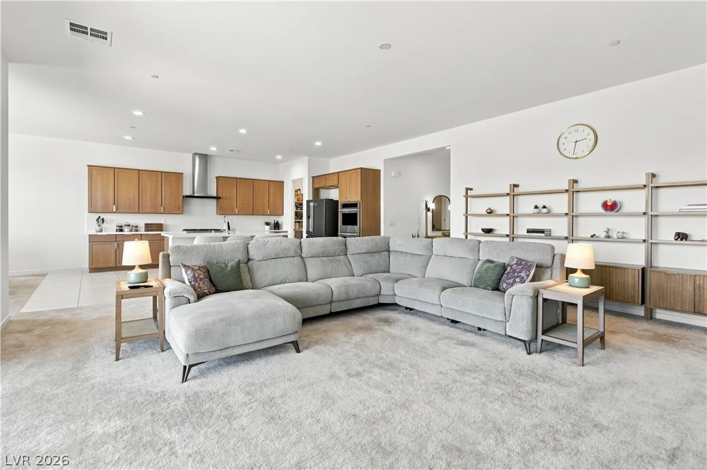 5745 Golden Chase, Las Vegas, NV 89131