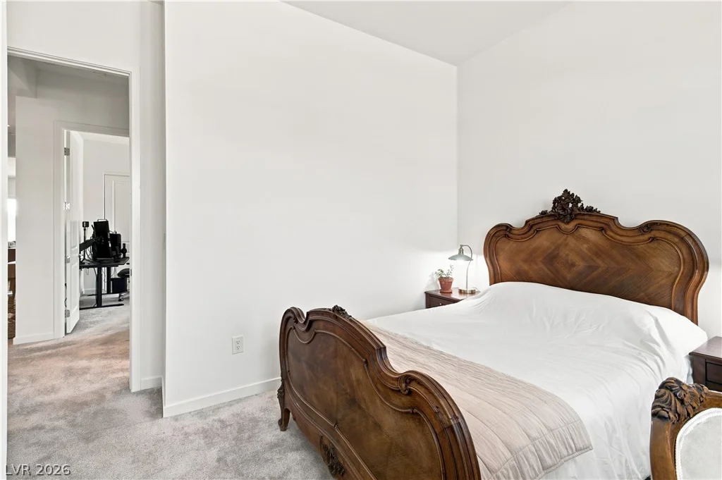 5745 Golden Chase, Las Vegas, NV 89131