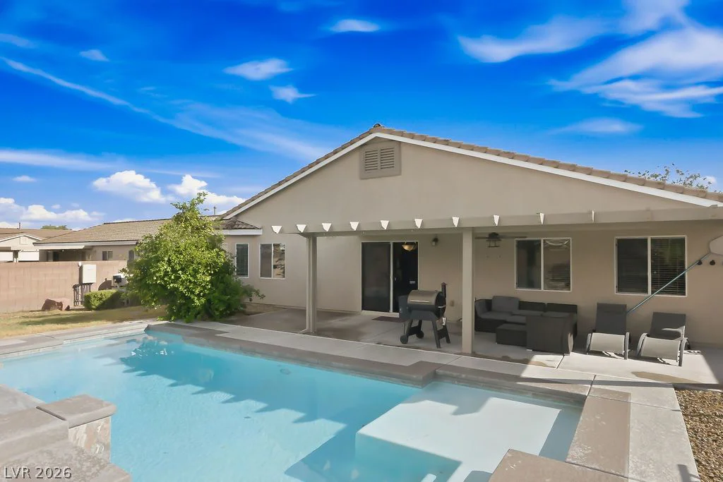 7916 Canyons Park, Las Vegas, NV 89131
