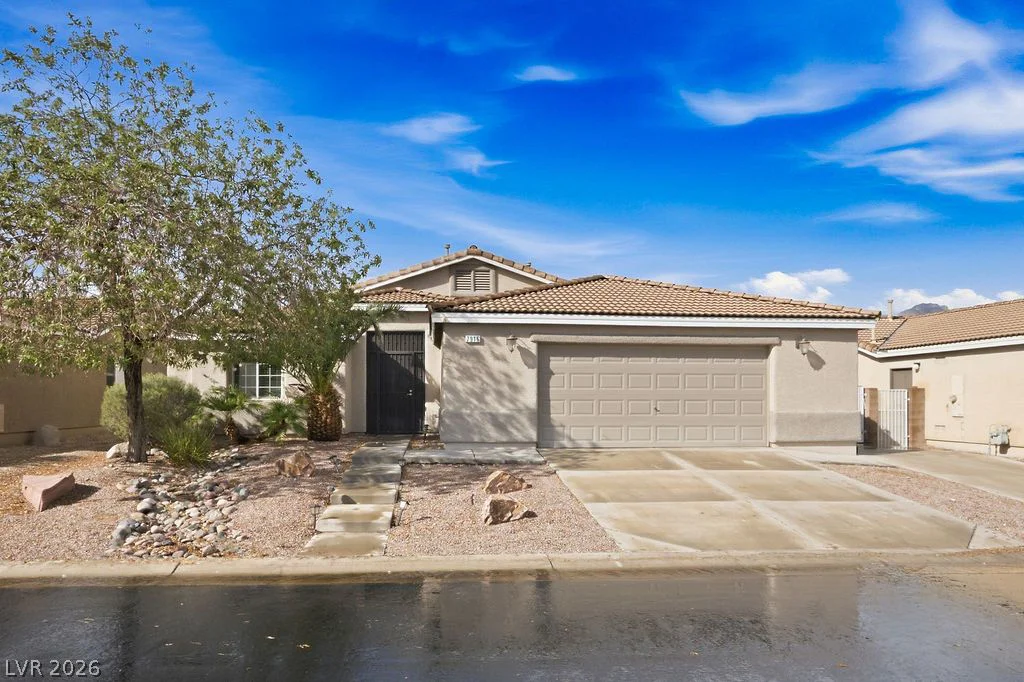 7916 Canyons Park, Las Vegas, NV 89131