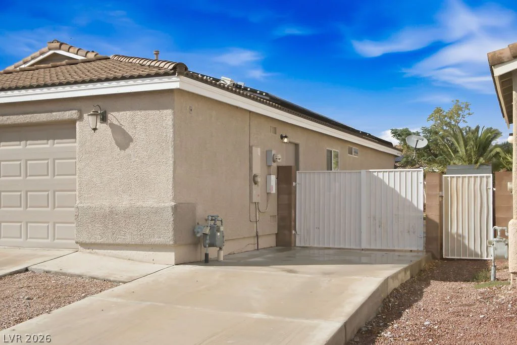 7916 Canyons Park, Las Vegas, NV 89131