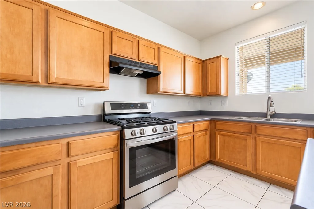 5317 Caprock Canyon, Las Vegas, NV 89139