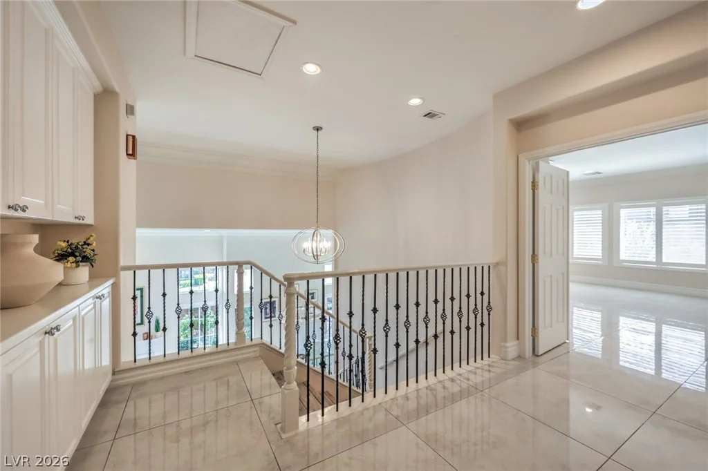 10201 Owls Peak, Las Vegas, NV 89144