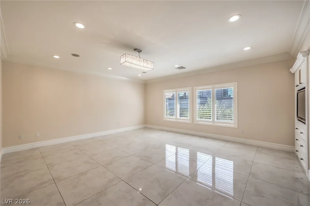 10201 Owls Peak, Las Vegas, NV 89144