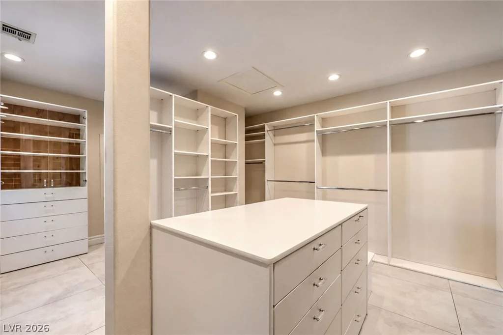 10201 Owls Peak, Las Vegas, NV 89144