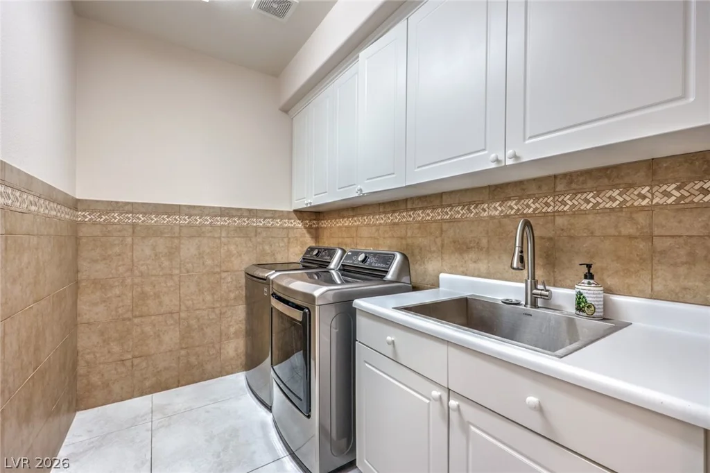 10201 Owls Peak, Las Vegas, NV 89144