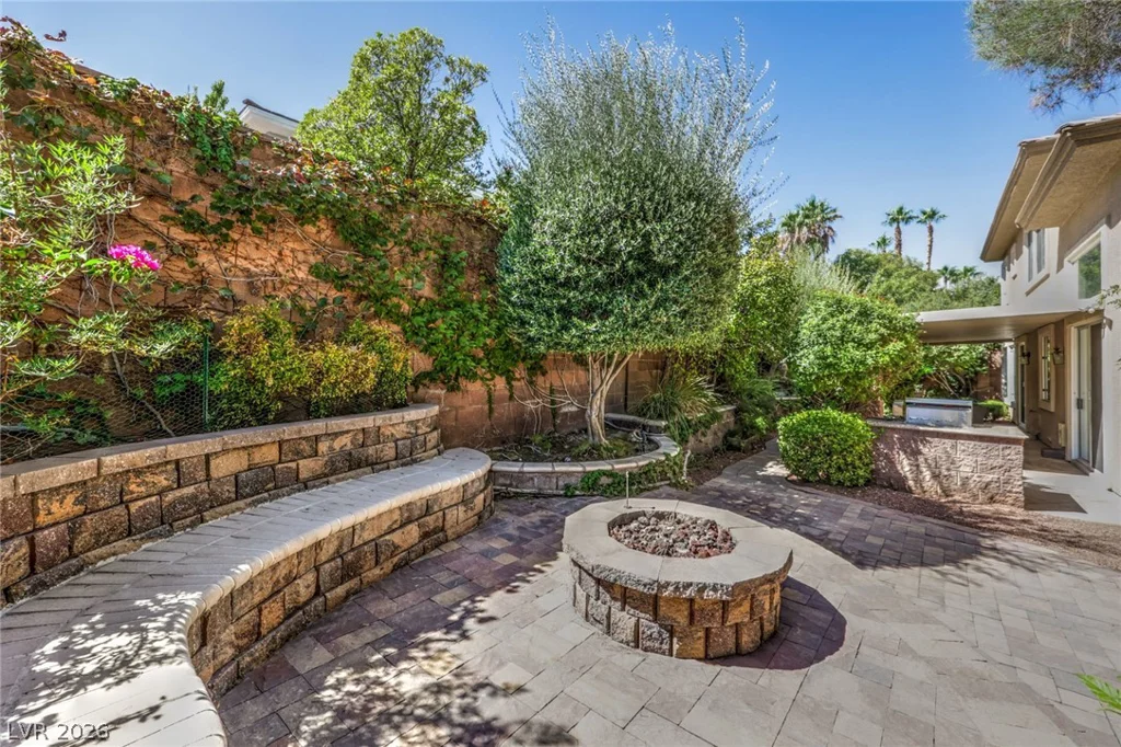 10201 Owls Peak, Las Vegas, NV 89144