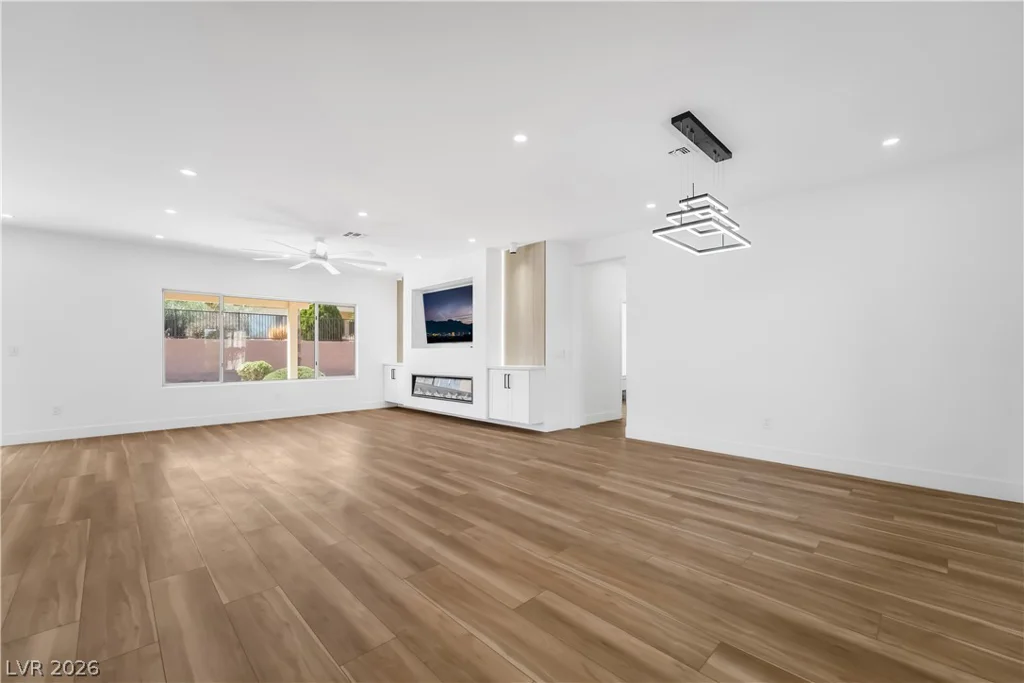 2537 Terrytown, Henderson, NV 89052