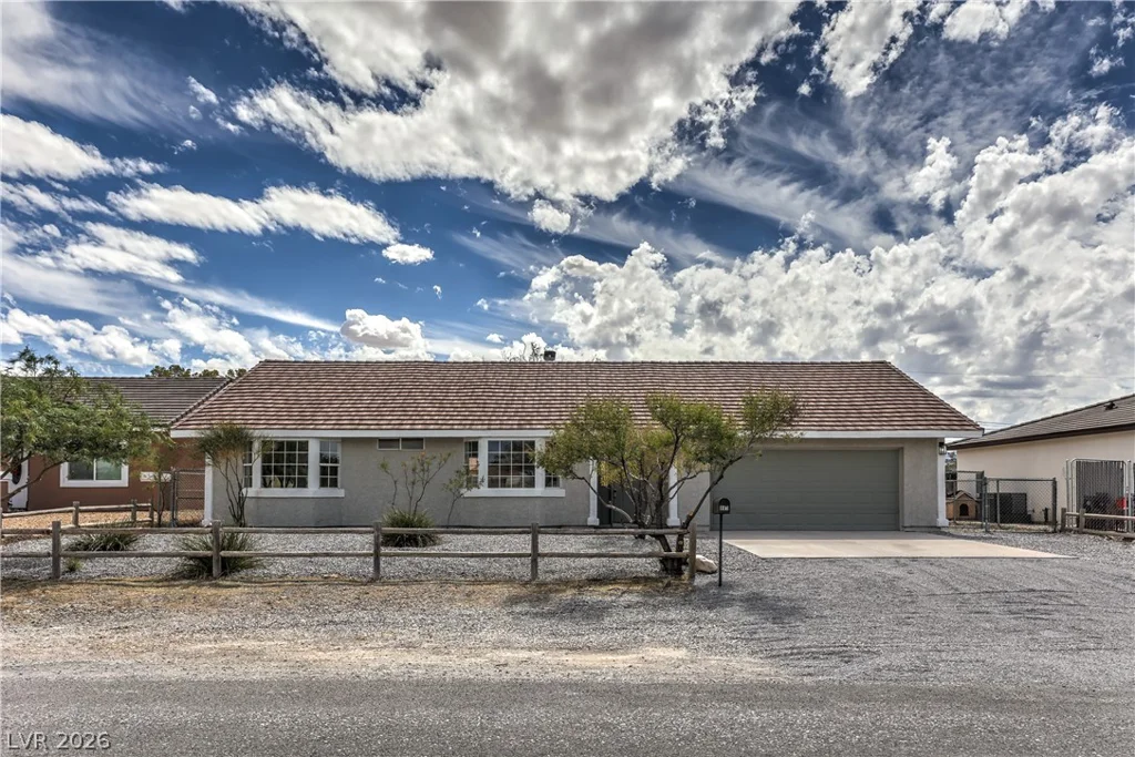 881 Lone Pine, Pahrump, NV 89048