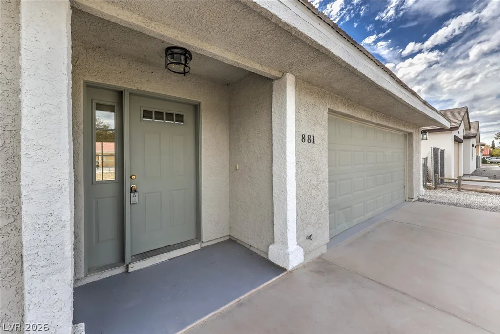881 Lone Pine, Pahrump, NV 89048