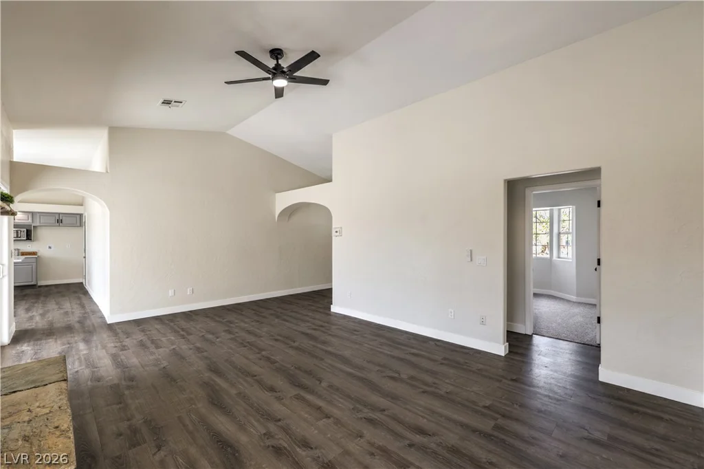 881 Lone Pine, Pahrump, NV 89048