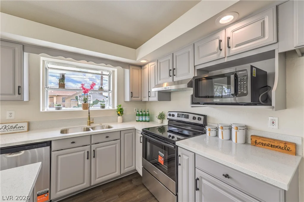 881 Lone Pine, Pahrump, NV 89048