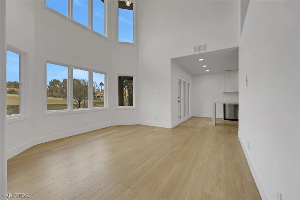 7132 Mission Hills, Las Vegas, NV 89113