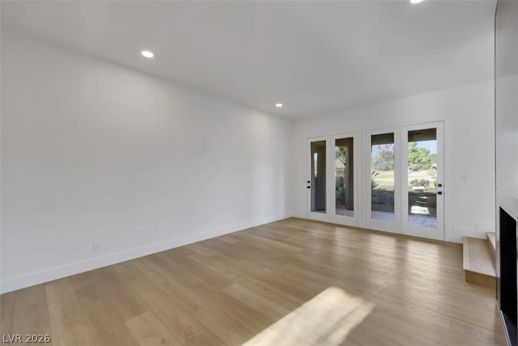 7132 Mission Hills, Las Vegas, NV 89113