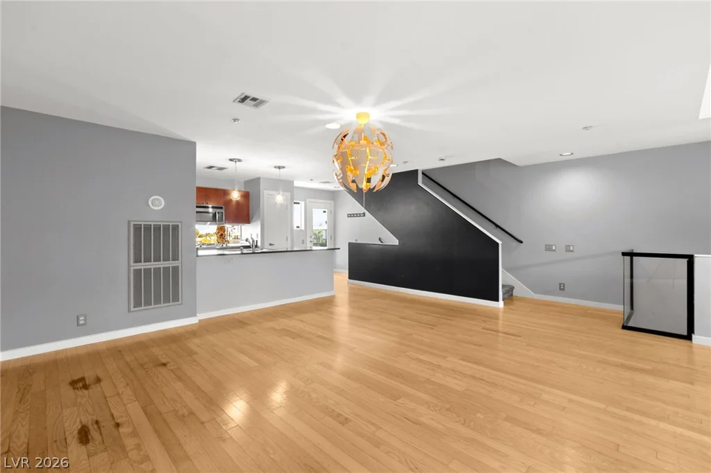 1190 Carson, Las Vegas, NV 89101