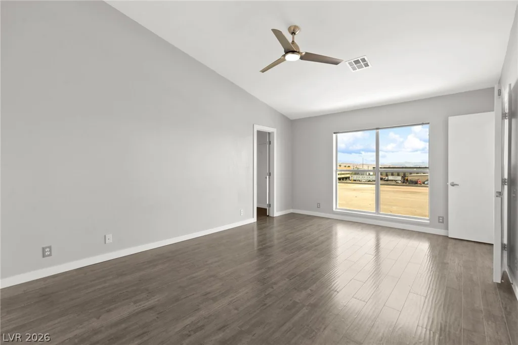 1190 Carson, Las Vegas, NV 89101