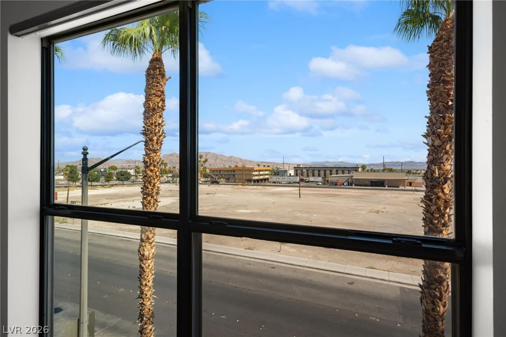 1190 Carson, Las Vegas, NV 89101