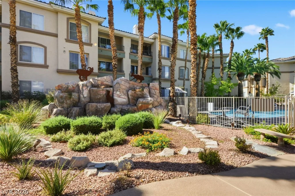 7139 Durango, Las Vegas, NV 89113