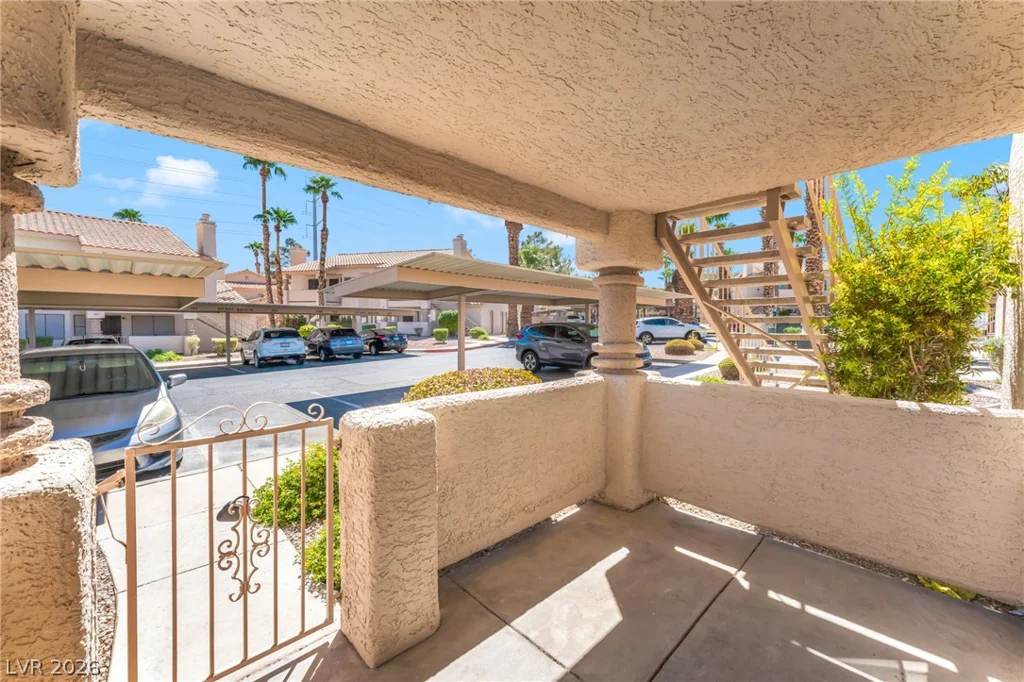 1017 Falconhead, Las Vegas, NV 89128