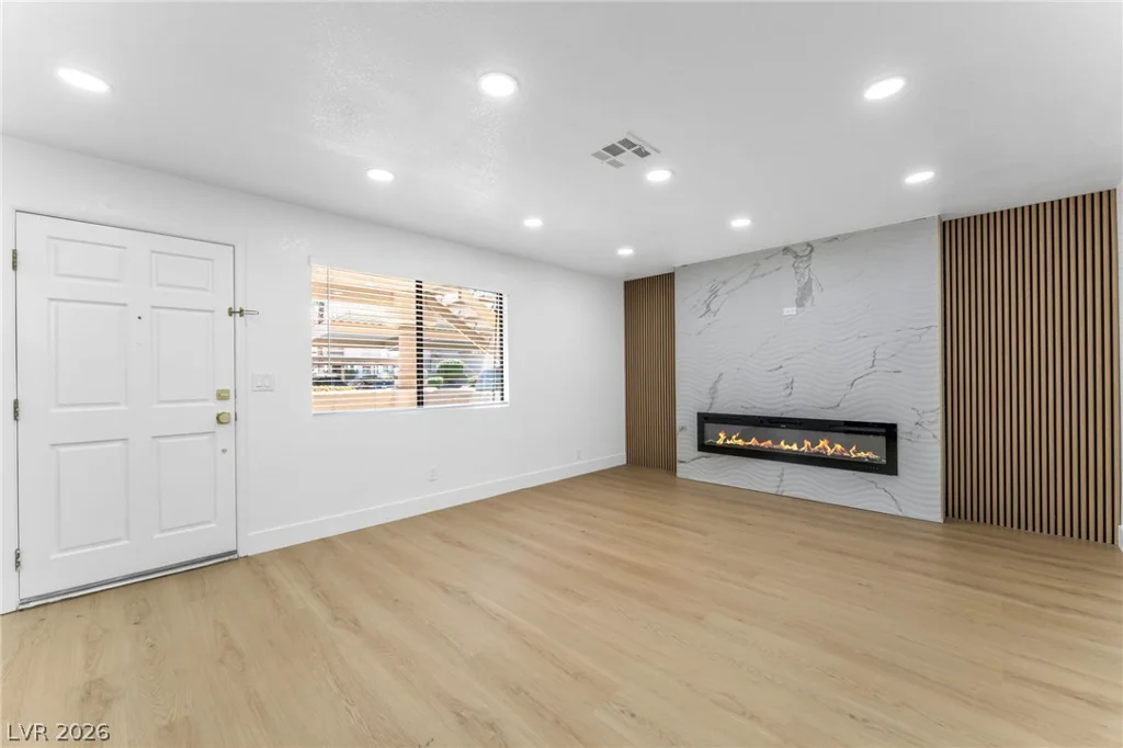 1017 Falconhead, Las Vegas, NV 89128