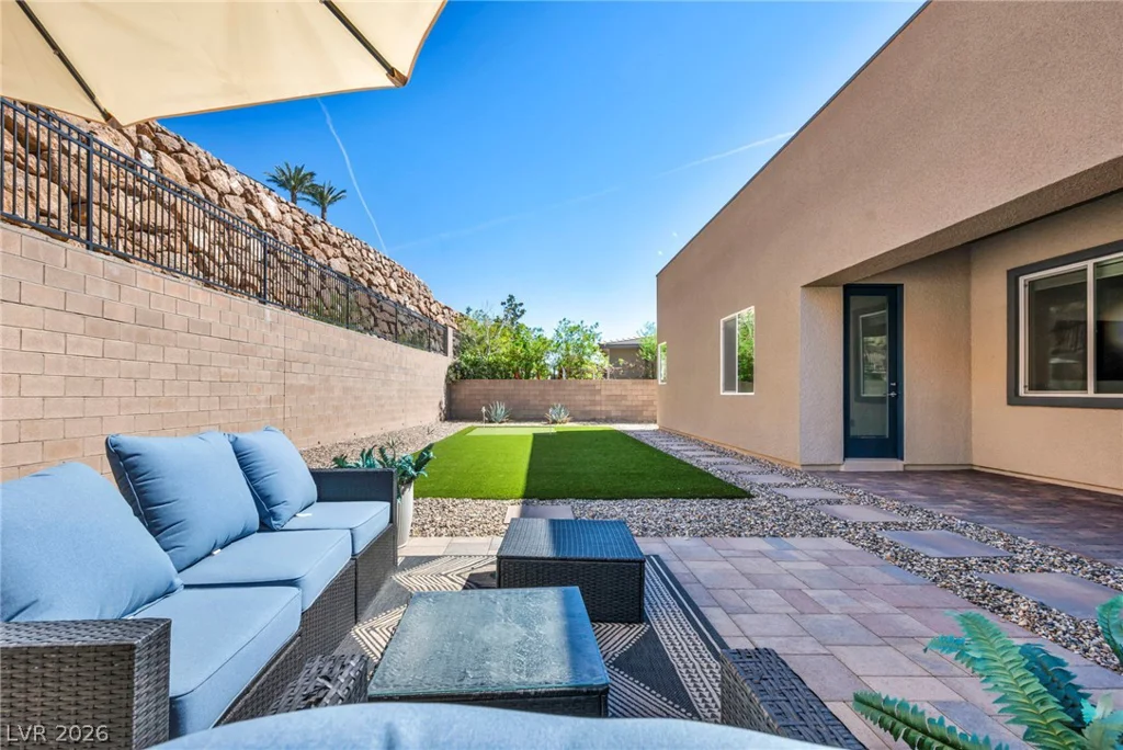 64 Reverie Heights, Henderson, NV 89011