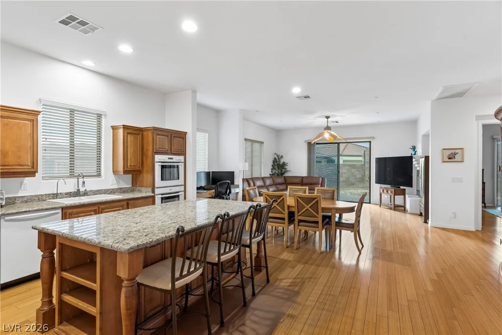 1044 Viale Placenza, Henderson, NV 89011