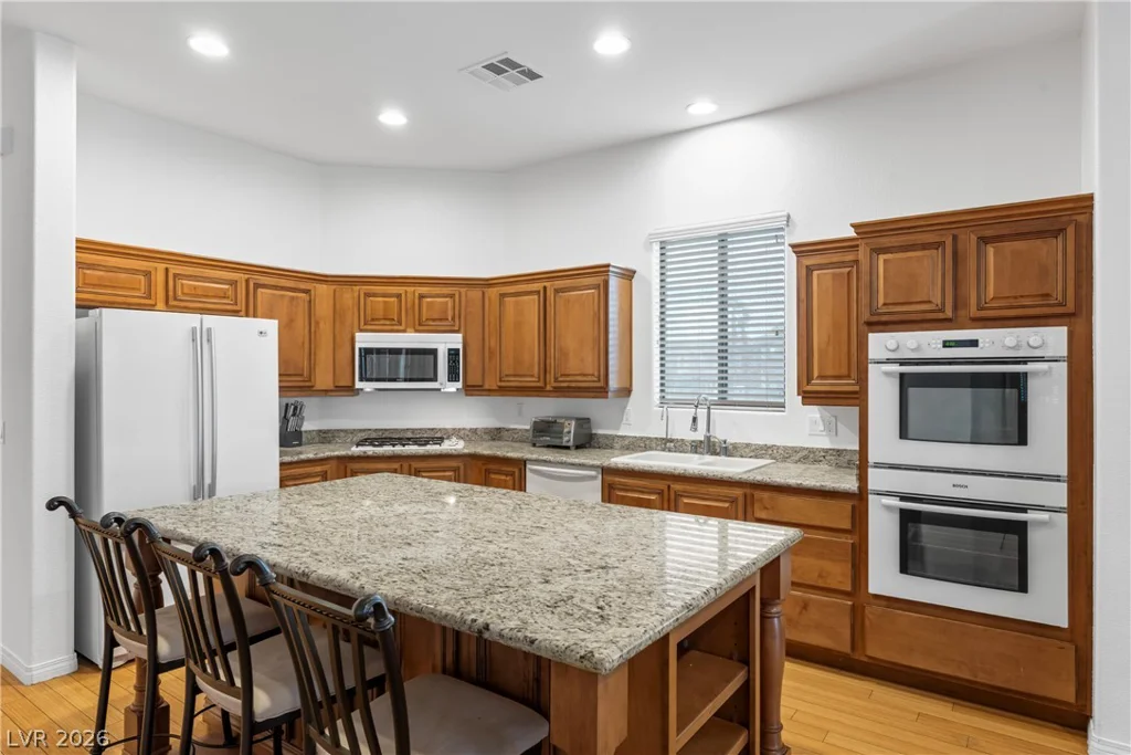 1044 Viale Placenza, Henderson, NV 89011