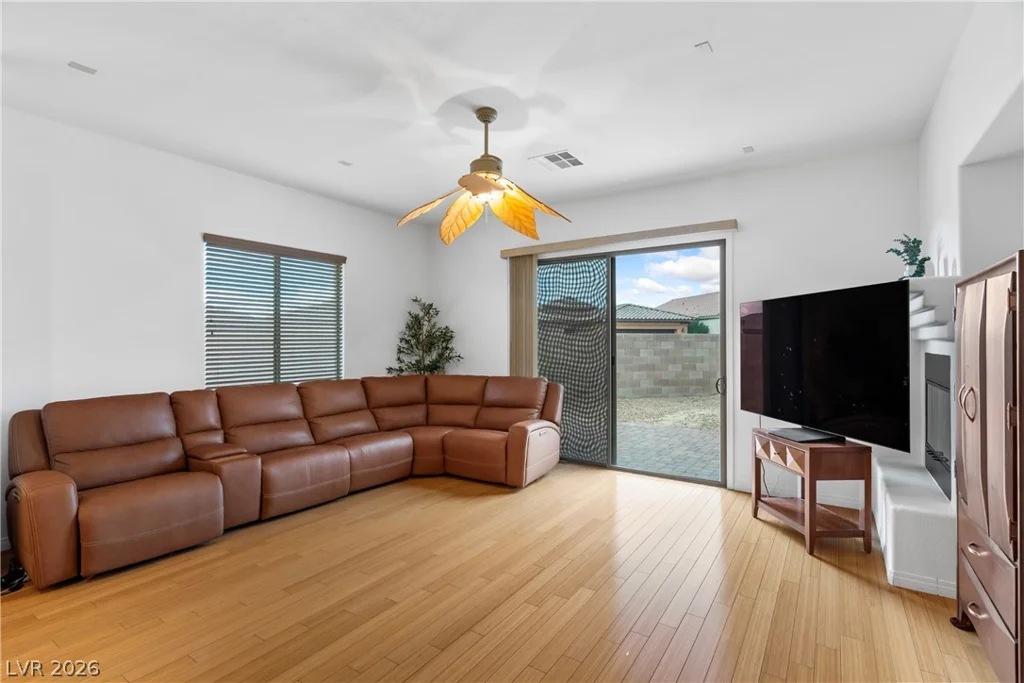 1044 Viale Placenza, Henderson, NV 89011