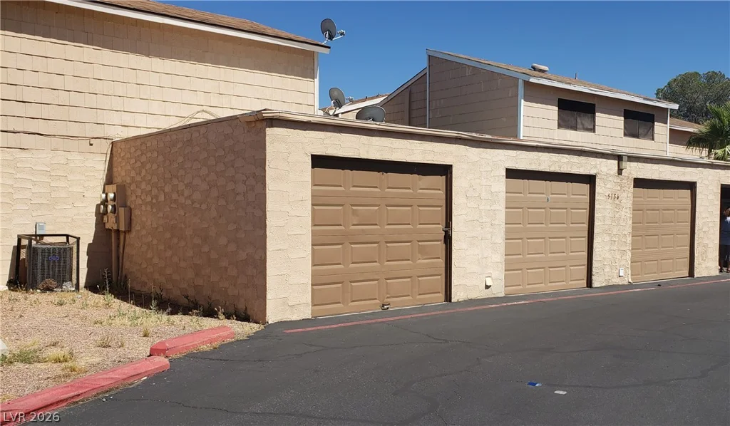 5156 Gray, Las Vegas, NV 89119