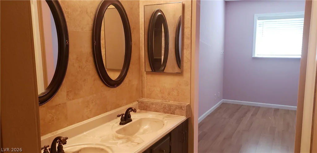 5156 Gray, Las Vegas, NV 89119