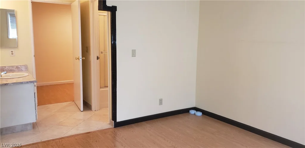 5156 Gray, Las Vegas, NV 89119