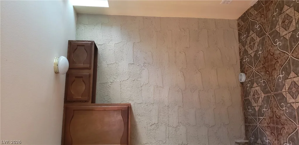 5156 Gray, Las Vegas, NV 89119