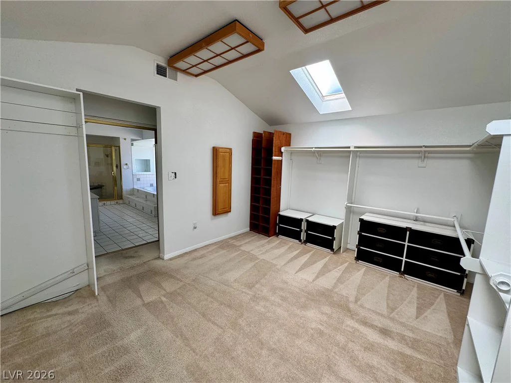 6930 Valley View, Las Vegas, NV 89118